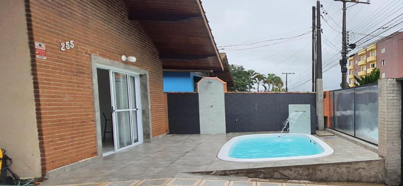 הוילה Peruíbe Casa Completa Com Piscina A 300 Metros Do Mar מראה חיצוני תמונה
