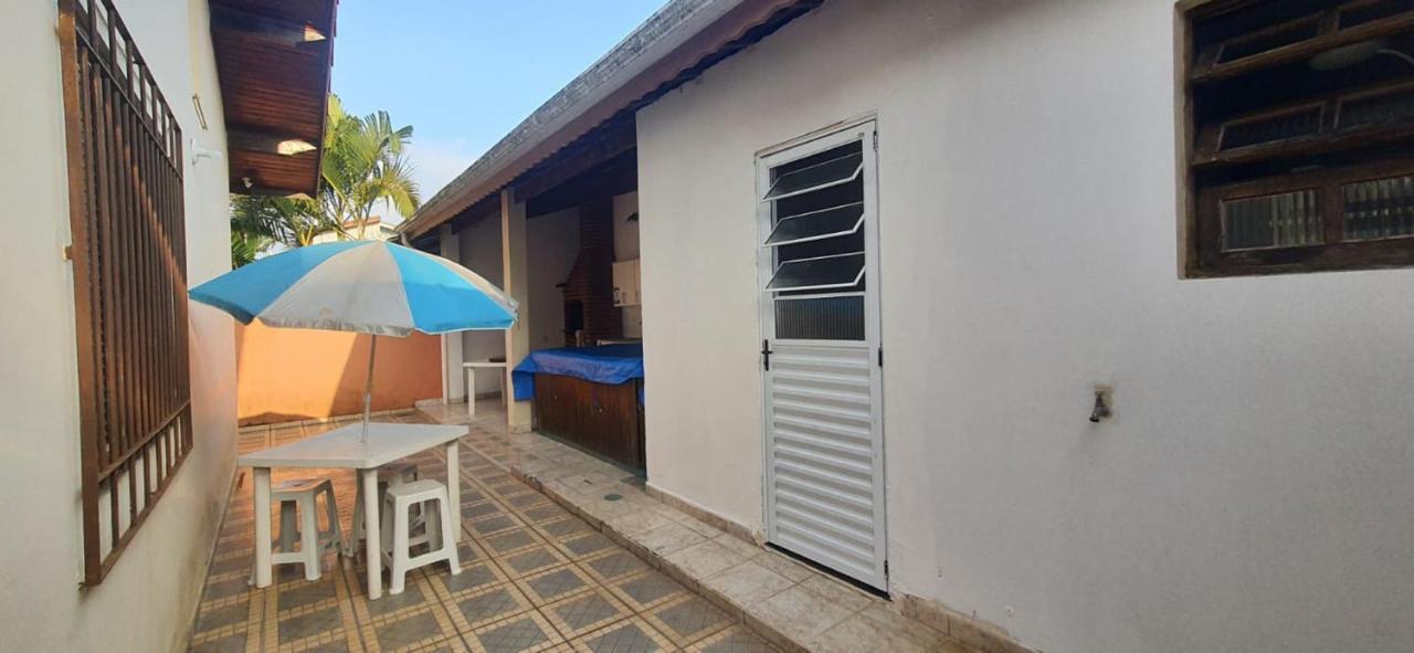 הוילה Peruíbe Casa Completa Com Piscina A 300 Metros Do Mar מראה חיצוני תמונה